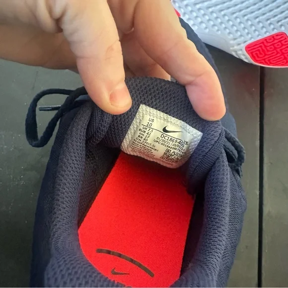 Nike Renew In Season TR9 Comfort Footbed Sneakers Navy & Pink Size US 10 - Picture 9 of 9